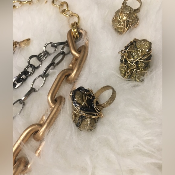 Heavy Metal Designer NeckArt - Picture 3 of 14